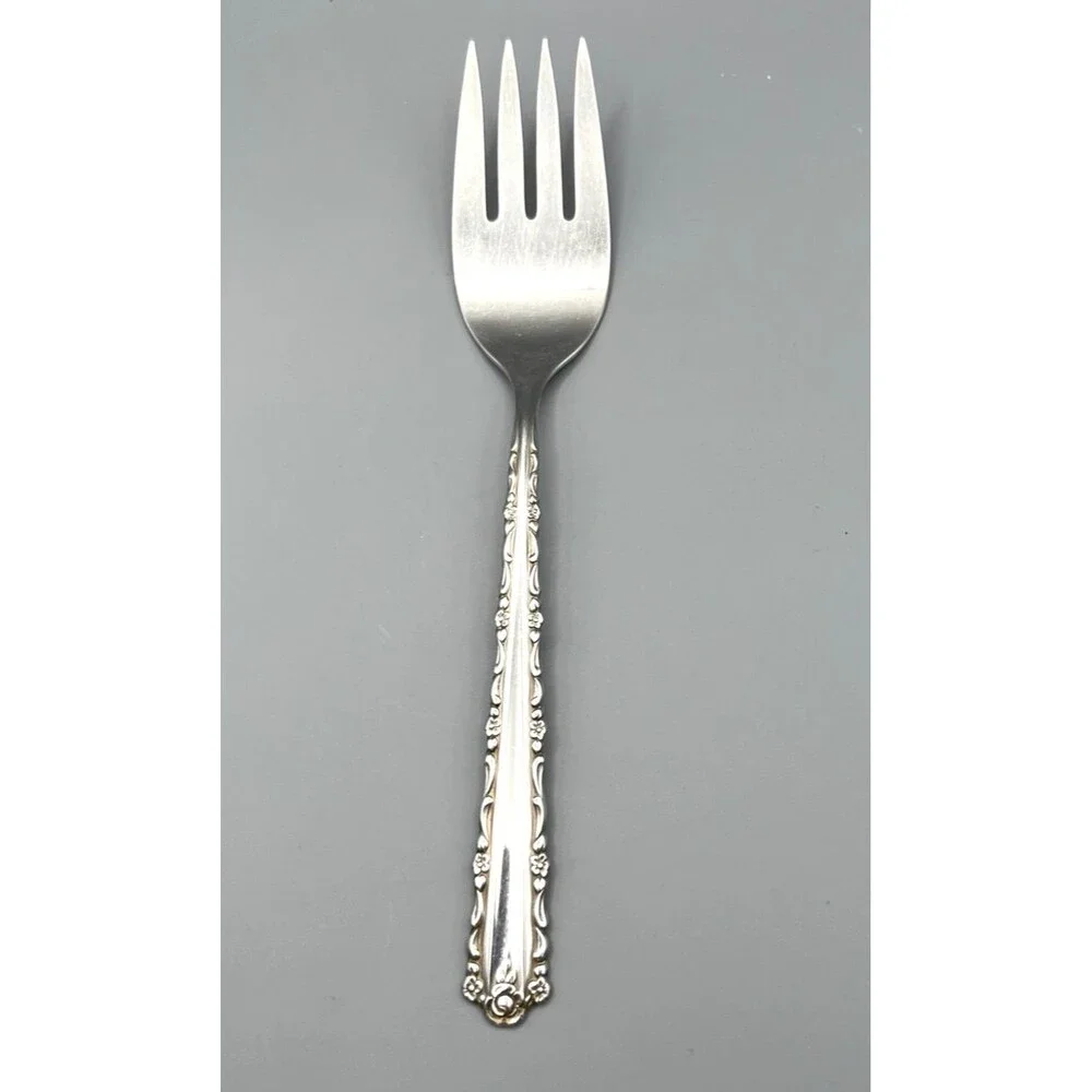 Oneida Deluxe Cherie Medium Cold Meat Serving Fork 8 3/8